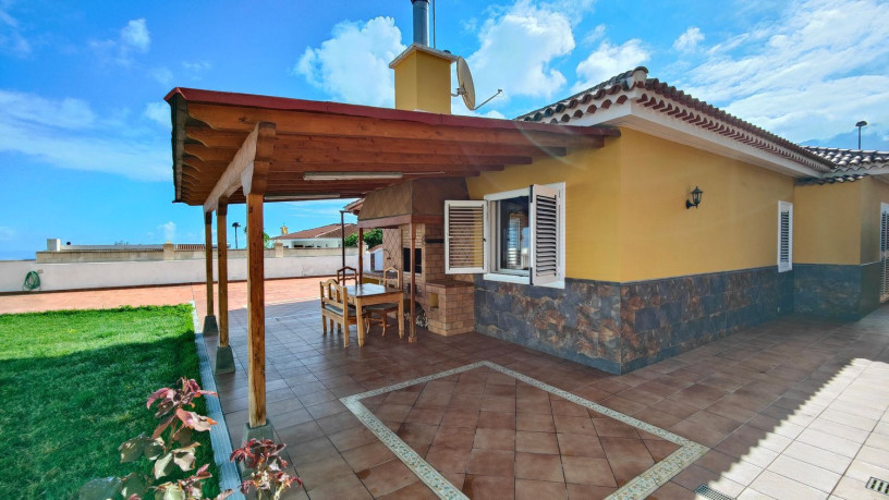 casa-o-chalet-independiente-en-venta-en-calle-vinas-36-big-11