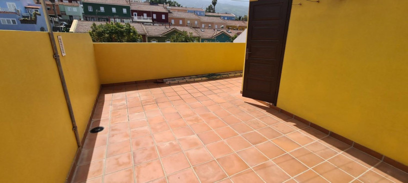 chalet-adosado-en-venta-en-centro-big-7