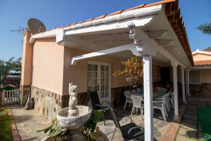 casa-o-chalet-independiente-en-venta-en-calle-irlanda-13-ref-0067-02349-big-8