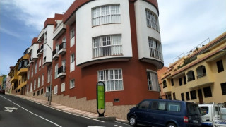 Piso en venta en calle el Toscal, 85 (ref. 0067-90393)