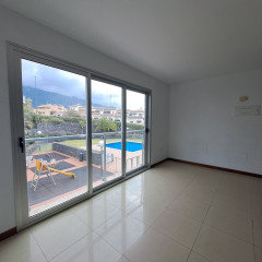 Dúplex en venta en calle La Gorvorana (ref. ra265)