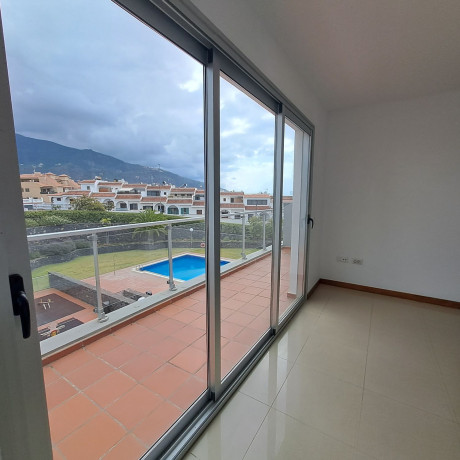 duplex-en-venta-en-calle-la-gorvorana-big-12