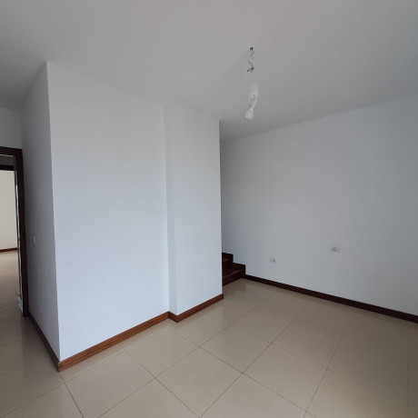 duplex-en-venta-en-calle-la-gorvorana-big-24